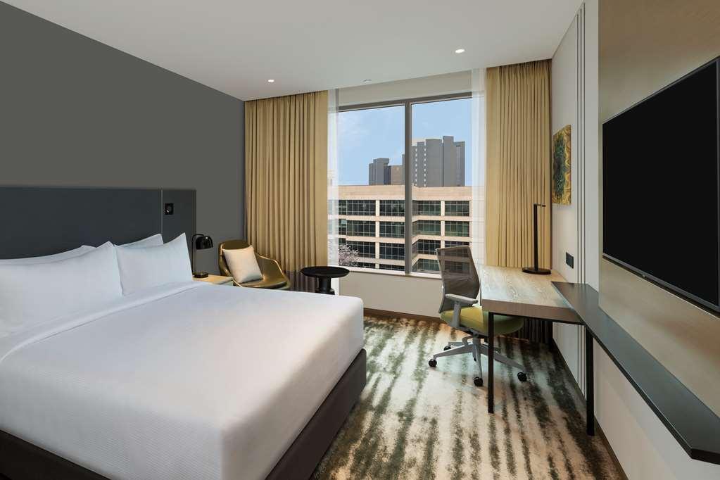 Hilton Garden Inn Bengaluru Embassy Manyata Business Park Pokój zdjęcie